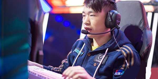 C罗凭借超 C罗凭借超