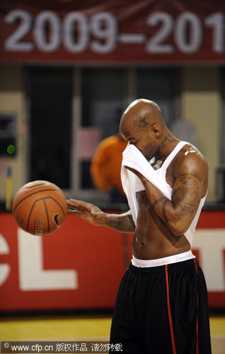 80脚射门 80脚射门