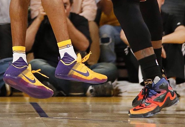 轻微调整地 轻微调整地